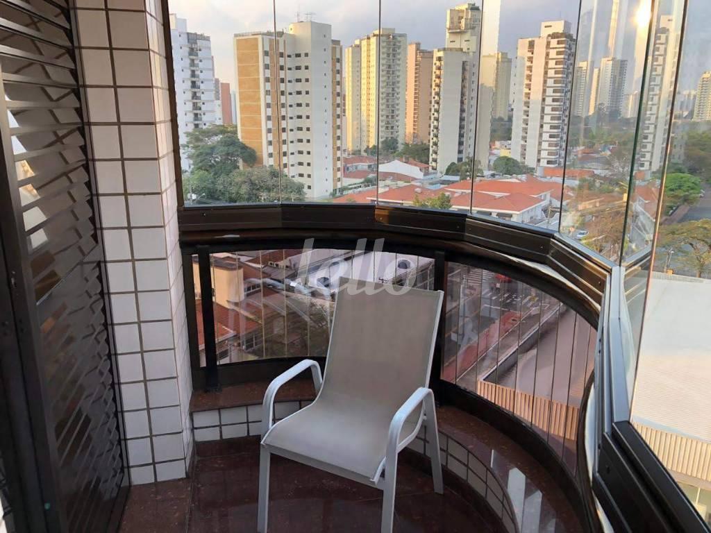 SACADA de Apartamento à venda, Padrão com 240 m², 4 quartos e 4 vagas em Vila Analia Franco - São Paulo