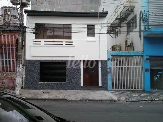 FACHADA de Casa para alugar, sobrado com 209 m², e em Santana - São Paulo
