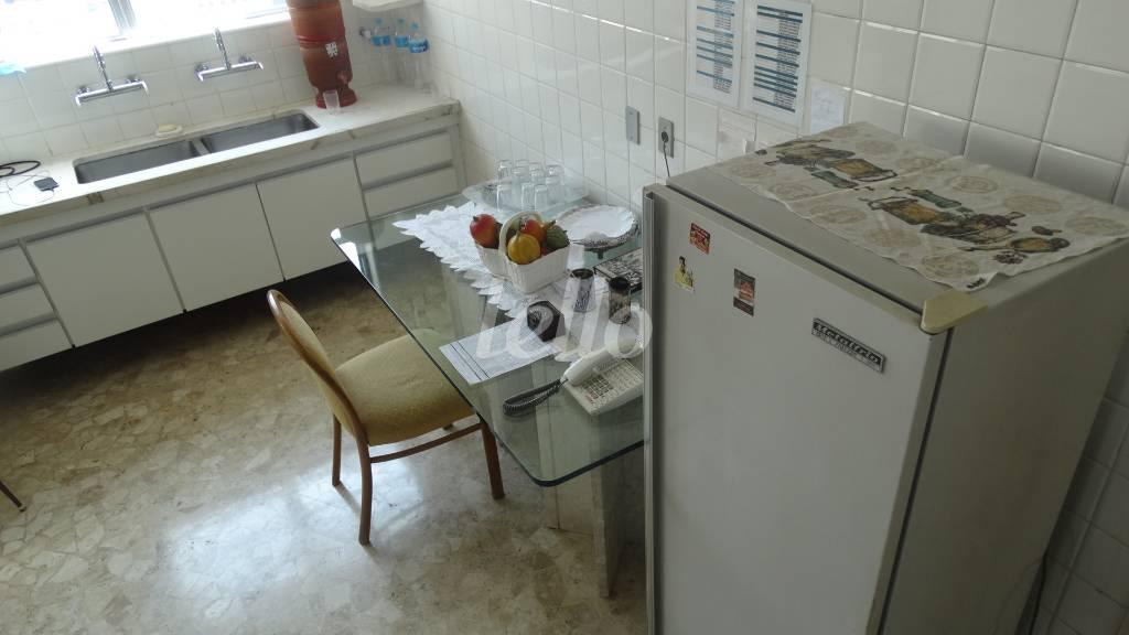 COZINHA de Apartamento para alugar, Padrão com 620 m², 4 quartos e 4 vagas em Morro dos Ingleses - São Paulo