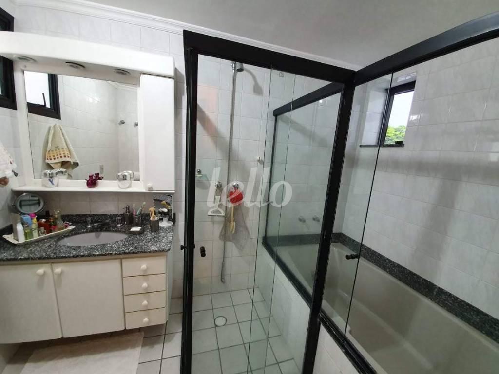 BANHEIRO de Apartamento à venda, Padrão com 134 m², 3 quartos e 3 vagas em Tatuapé - São Paulo