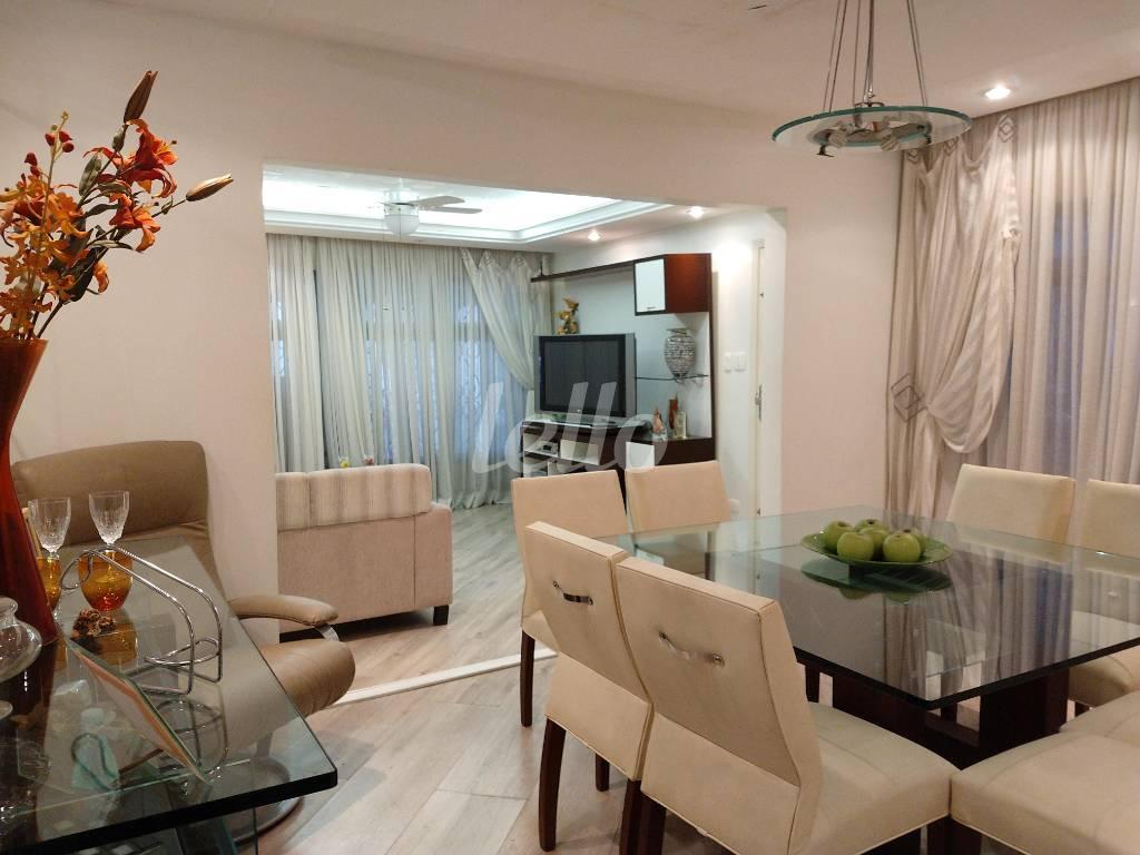 SALA de Casa à venda, térrea com 288 m², 3 quartos e 4 vagas em Vila Gomes Cardim - São Paulo