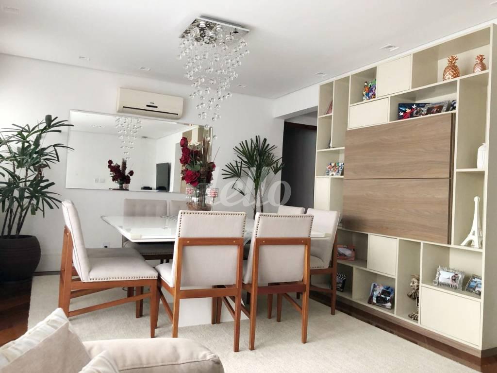 SALA de Apartamento à venda, Padrão com 145 m², 4 quartos e 2 vagas em Tatuapé - São Paulo