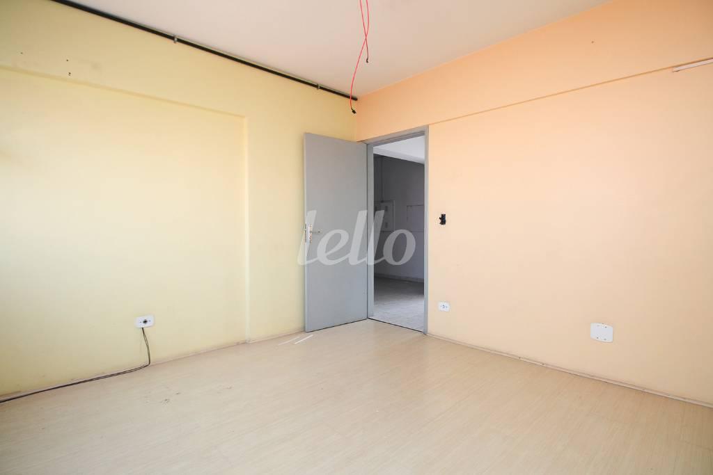 SALA 1 de Sala / Conjunto para alugar, Padrão com 117 m², e em Liberdade - São Paulo