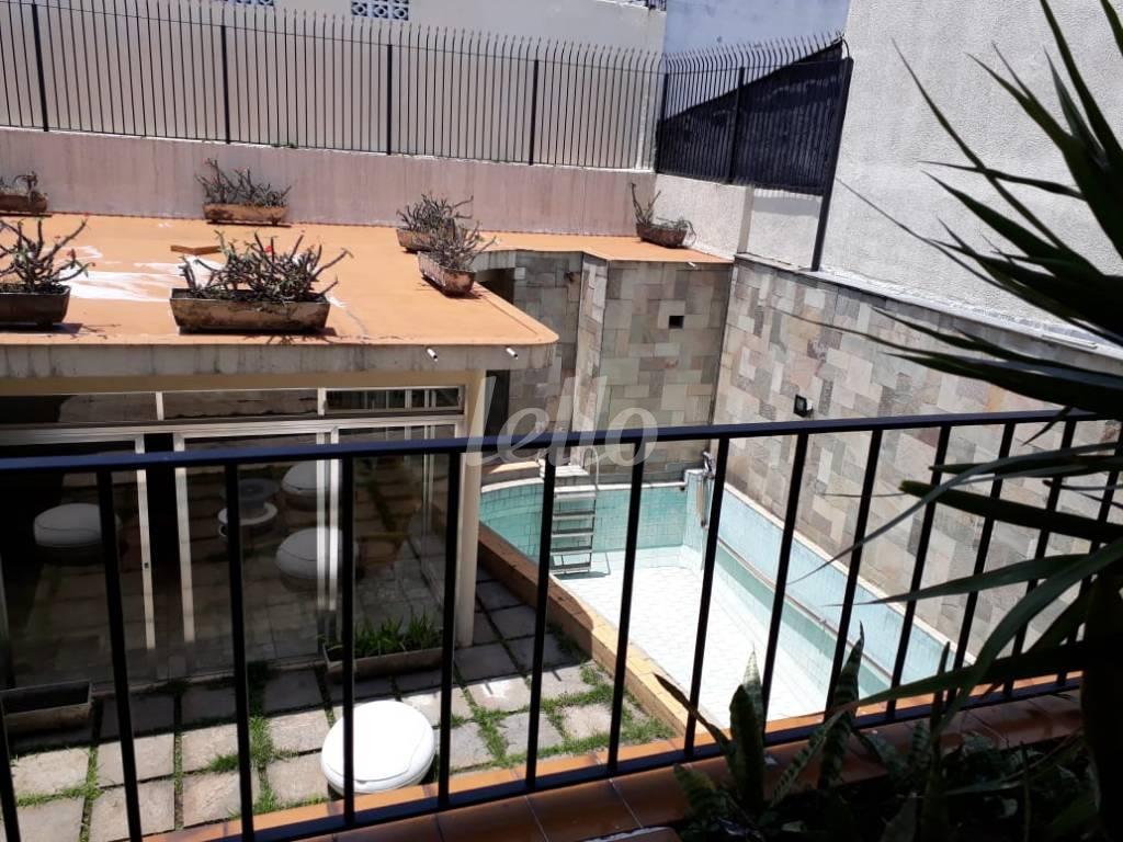 PISCINA de Casa à venda, sobrado com 280 m², 4 quartos e 6 vagas em Vila Monumento - São Paulo
