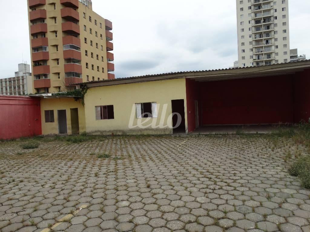 EDÍCULA de Salão para alugar, Padrão com 514 m², e 25 vagas em Mooca - São Paulo