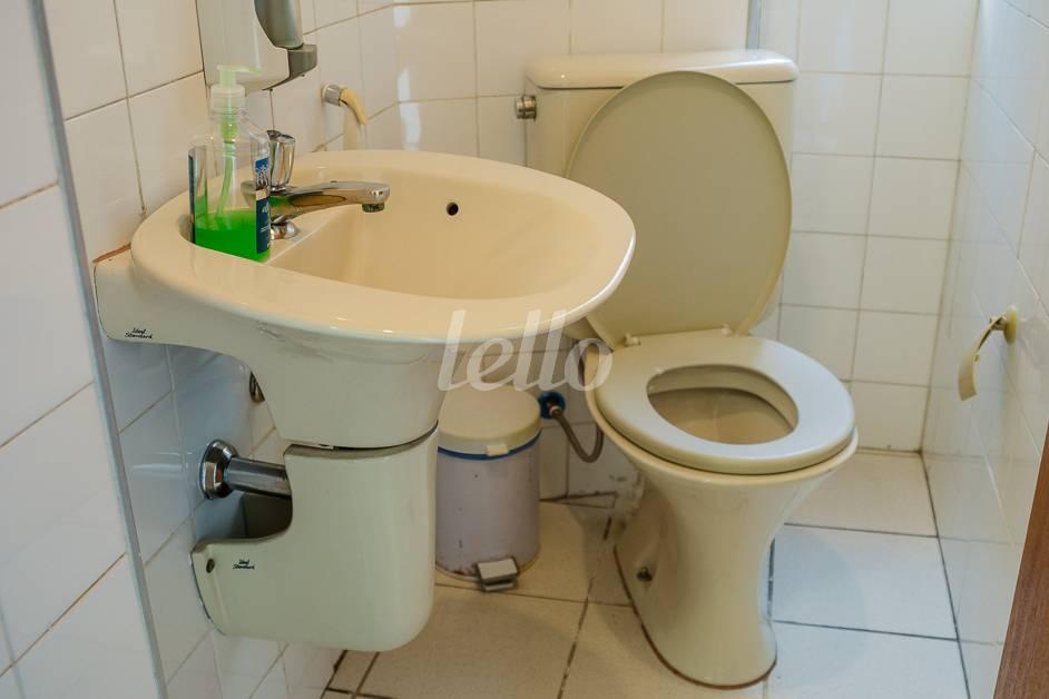 WC de Sala / Conjunto à venda, Padrão com 100 m², e 2 vagas em Perdizes - São Paulo