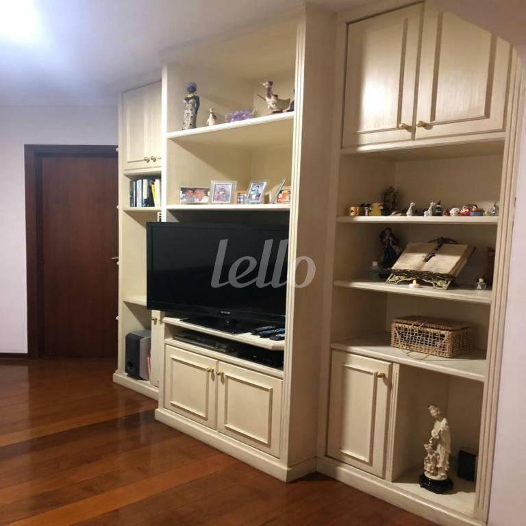 SALA de Apartamento à venda, Padrão com 117 m², 3 quartos e 1 vaga em Vila Zelina - São Paulo