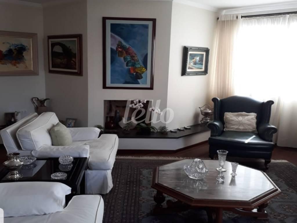 LIVING de Apartamento à venda, Padrão com 198 m², 3 quartos e 3 vagas em Paraíso - São Paulo