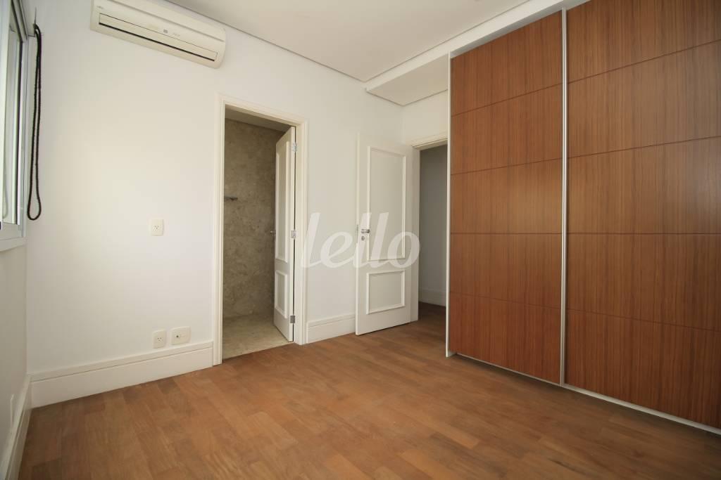 SUÍTE de Apartamento à venda, Duplex com 518 m², 4 quartos e 8 vagas em Paraíso - São Paulo