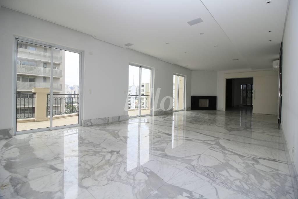 SALA de Apartamento à venda, Duplex com 518 m², 4 quartos e 8 vagas em Paraíso - São Paulo