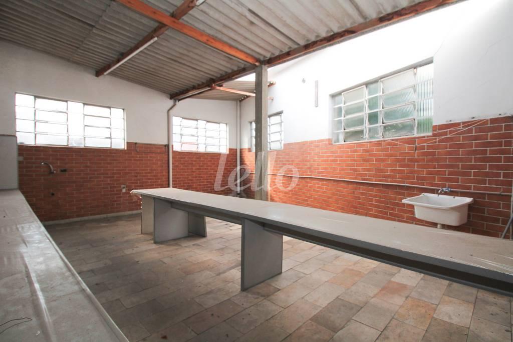 ÁREA EXTERNA de Sobreloja para alugar, Padrão com 325 m², e em Chácara Califórnia - São Paulo