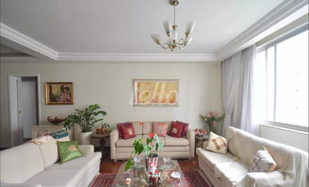 SALA de Apartamento para alugar, Padrão com 198 m², 3 quartos e 1 vaga em Paraíso - São Paulo