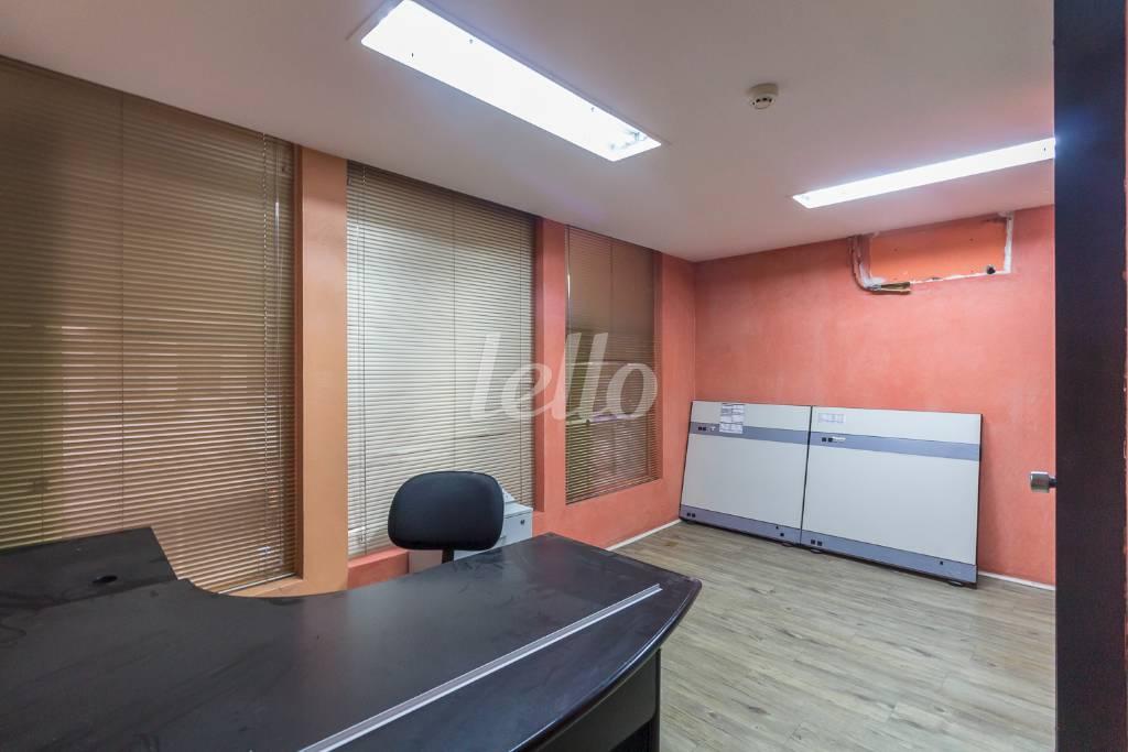 RECEPÇÃO de Andar para alugar, Padrão com 440 m², e em República - São Paulo