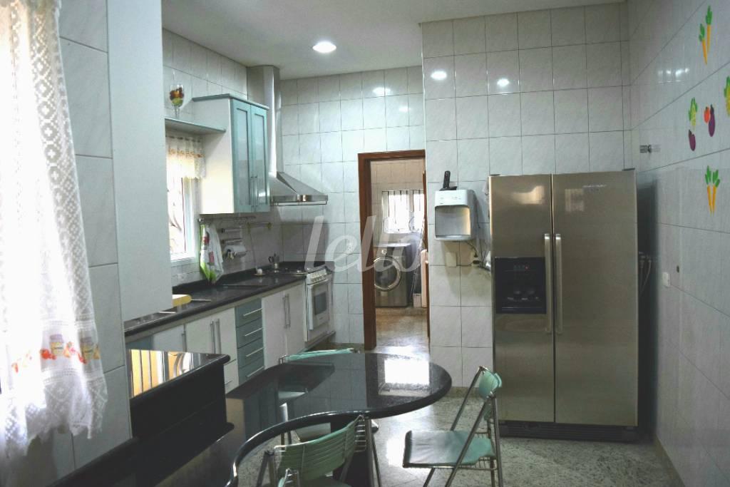 COZINHA de Casa à venda, sobrado com 437 m², 5 quartos e 4 vagas em Nova Petrópolis - São Bernardo do Campo