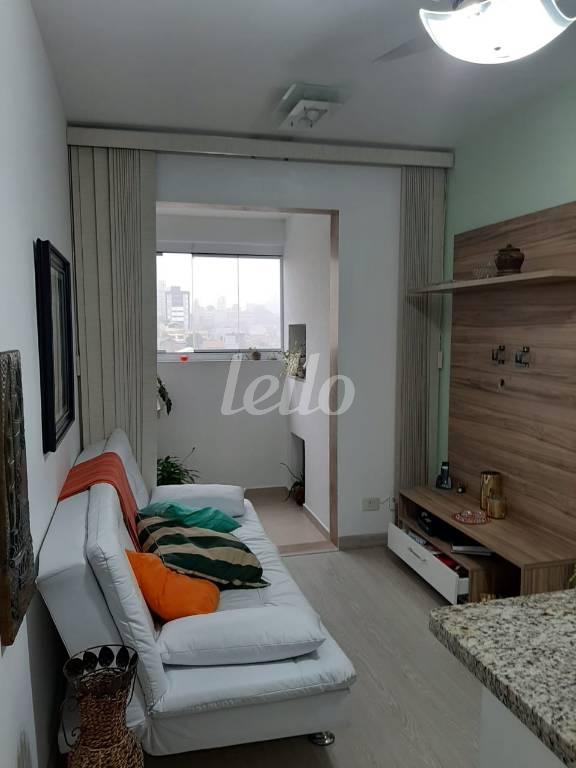 SALA de Apartamento à venda, Padrão com 37 m², 1 quarto e 1 vaga em Vila Mazzei - São Paulo