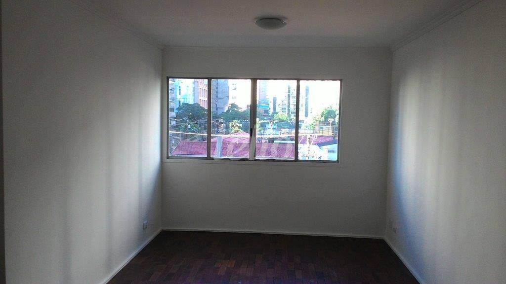 SALA DE ESTAR de Apartamento à venda, Padrão com 93 m², 3 quartos e 1 vaga em Cidade Monções - São Paulo