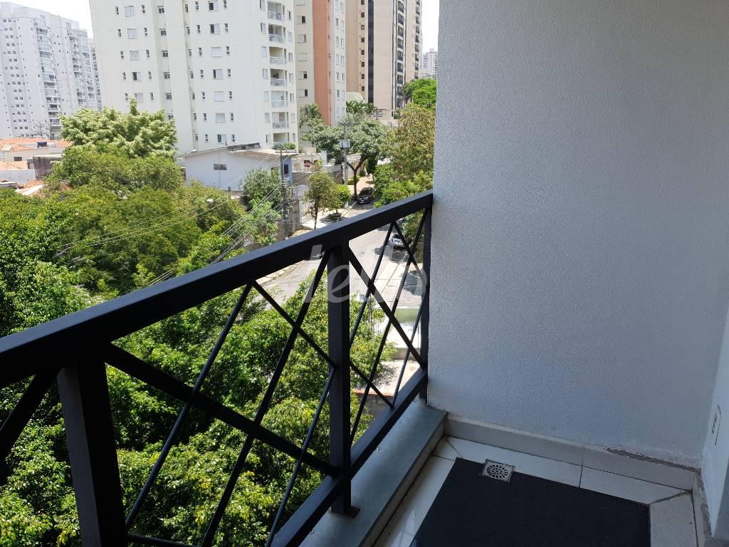 VARANDA de Apartamento à venda, Padrão com 79 m², 3 quartos e 2 vagas em Chácara Inglesa - São Paulo