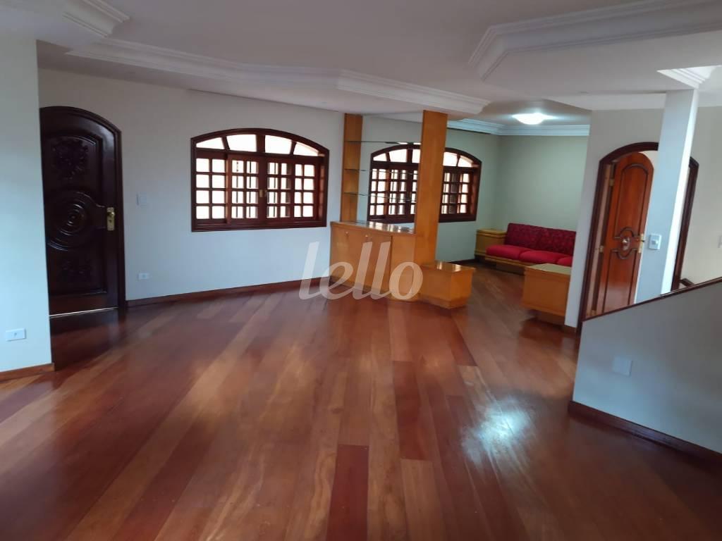 SALA de Casa à venda, sobrado com 280 m², 5 quartos e 4 vagas em Vila Albertina - São Paulo