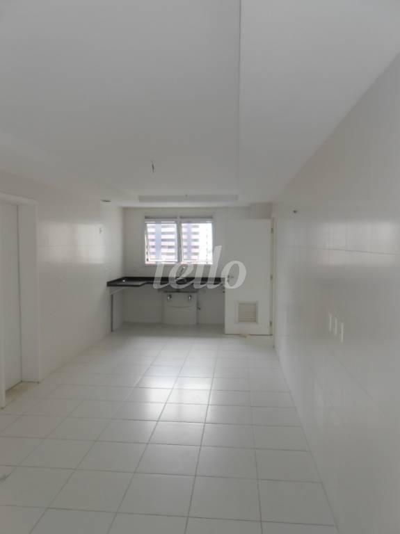 COZINHA de Apartamento à venda, Padrão com 392 m², 4 quartos e 8 vagas em Vila Analia Franco - São Paulo