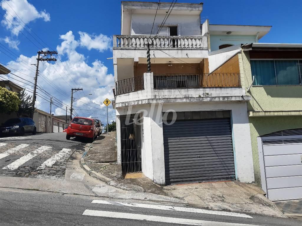 FACHADA EXTERNA de Casa à venda, sobrado com 202 m², 2 quartos e 2 vagas em Vila Gustavo - São Paulo