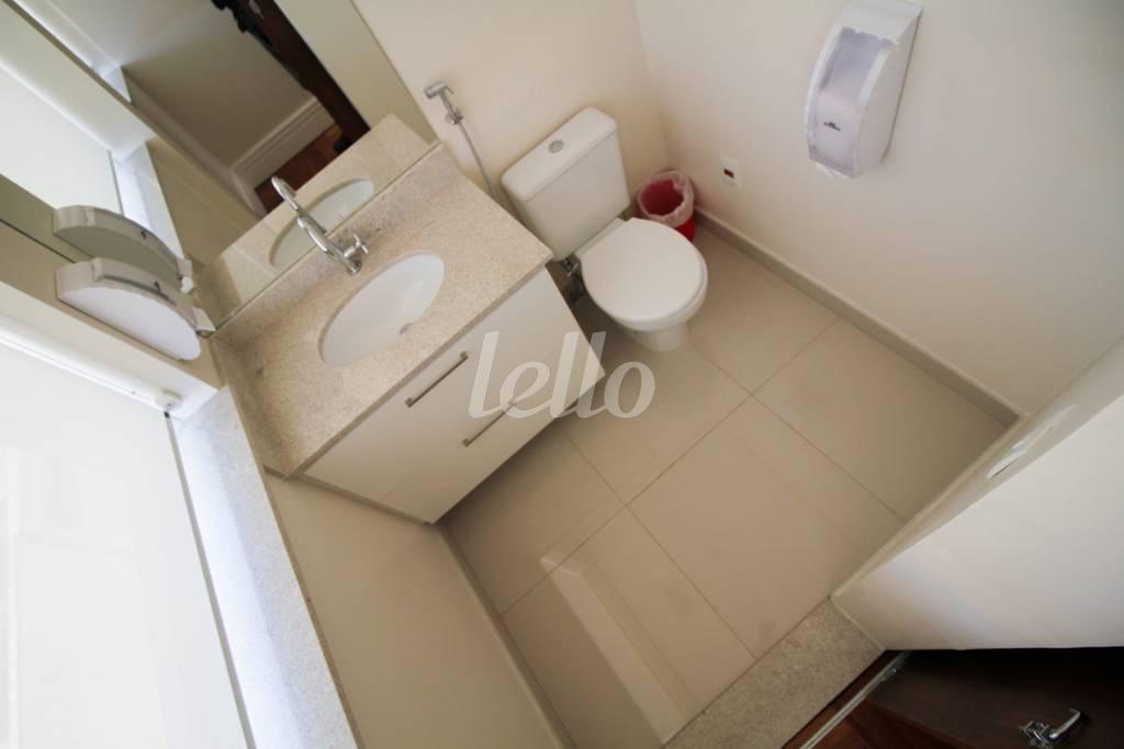WC de Prédio Comercial à venda, Monousuário com 1260 m², e 29 vagas em Saúde - São Paulo