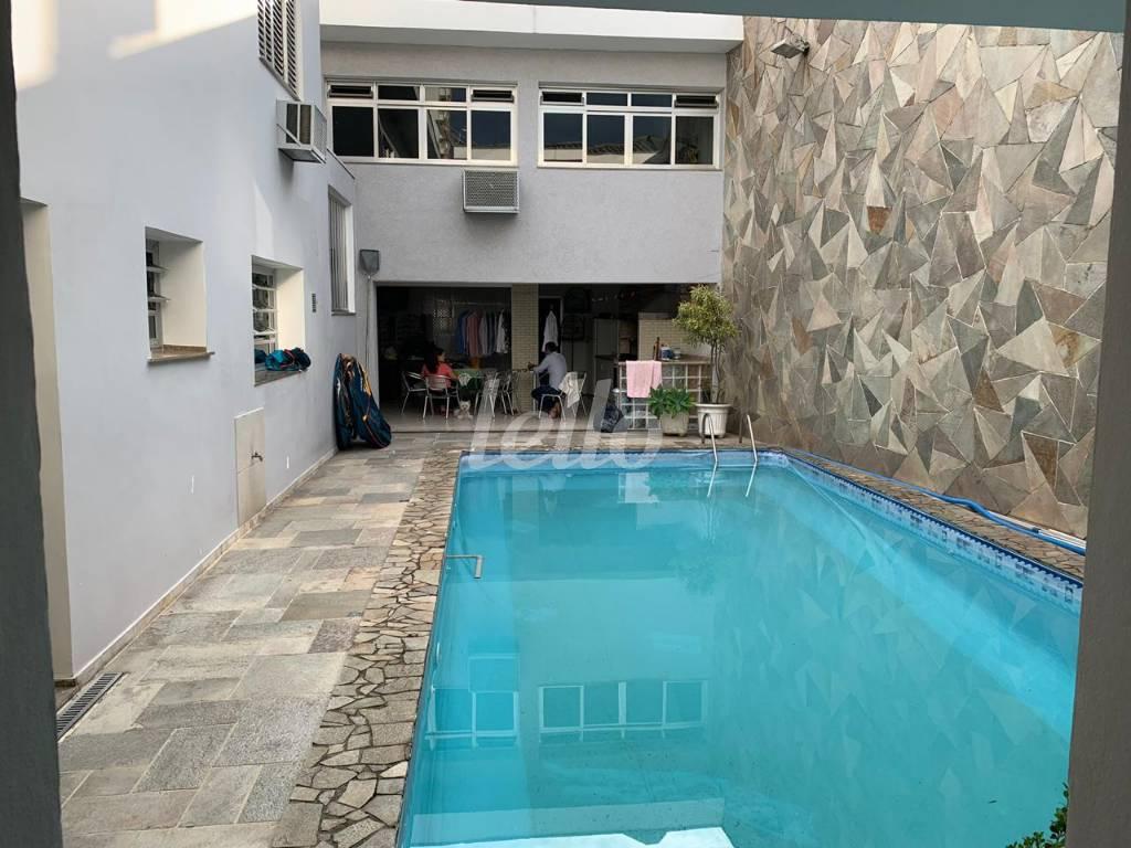 PISCINA de Casa à venda, sobrado com 650 m², 5 quartos e 5 vagas em Mooca - São Paulo