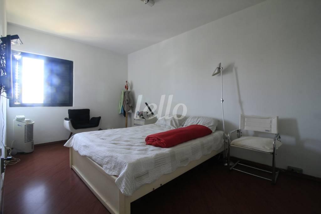 SUÍTE de Apartamento à venda, Padrão com 139 m², 3 quartos e 2 vagas em Vila Bastos - Santo André