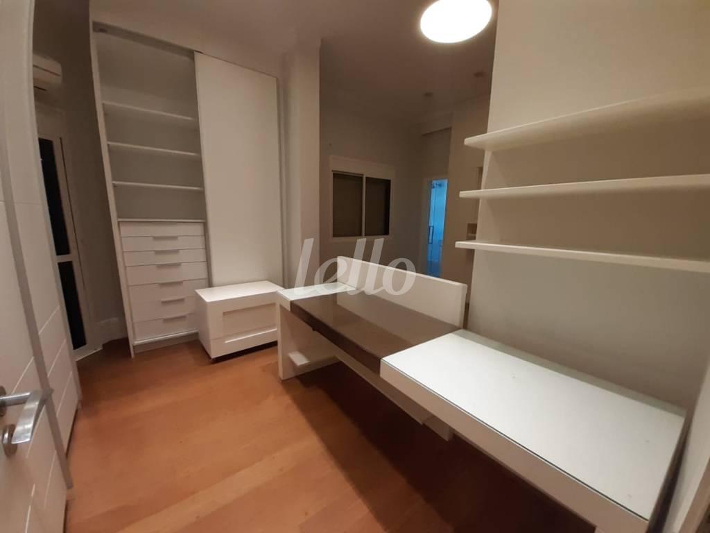 SUÍTE 1 de Apartamento à venda, cobertura - Padrão com 339 m², 3 quartos e 4 vagas em Tatuapé - São Paulo