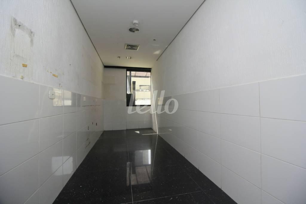 ESPAÇO PARA COPA de Sala / Conjunto para alugar, Padrão com 395 m², e 5 vagas em Bela Vista - São Paulo