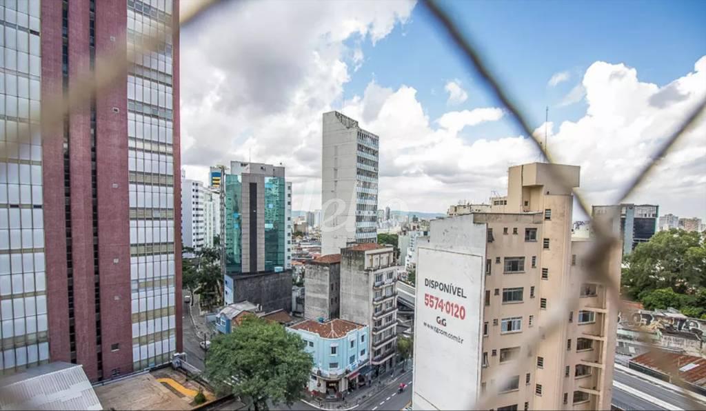 VISTA SALA de Apartamento para alugar, Padrão com 159 m², 2 quartos e 1 vaga em Bela Vista - São Paulo