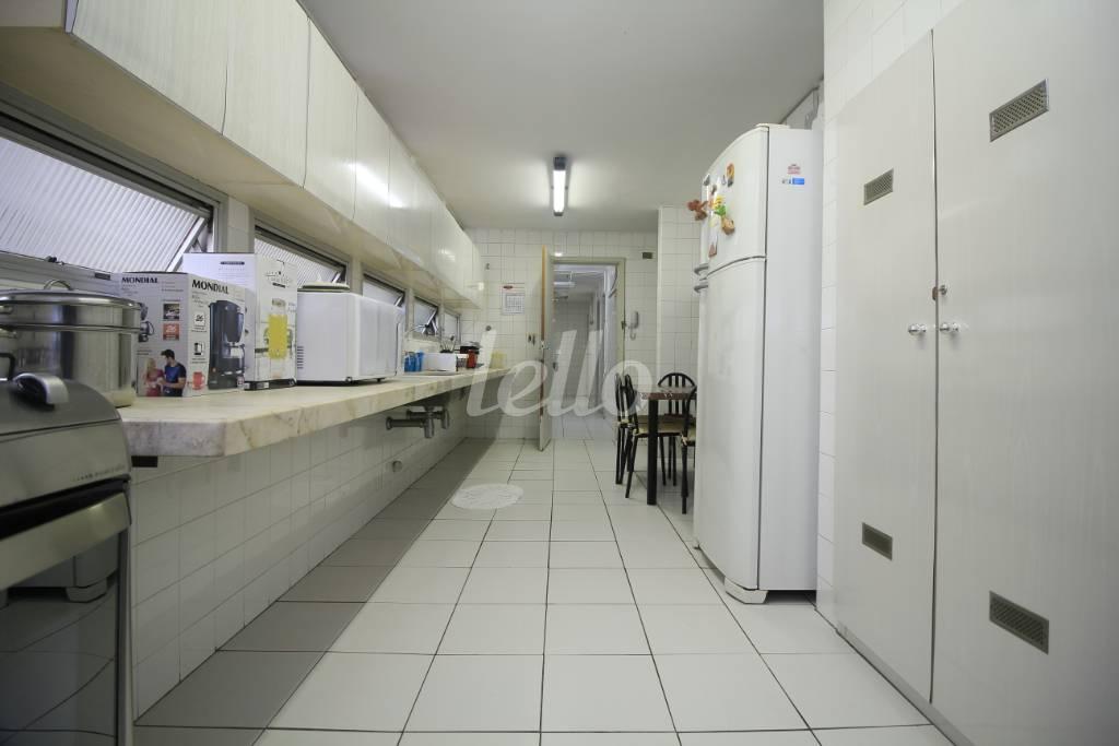 COZINHA de Apartamento à venda, Padrão com 226 m², 3 quartos e 2 vagas em Jardim Paulista - São Paulo