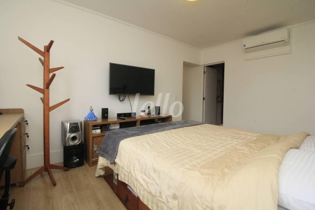 SUÍTE de Apartamento à venda, cobertura - Padrão com 236 m², 3 quartos e 1 vaga em Perdizes - São Paulo