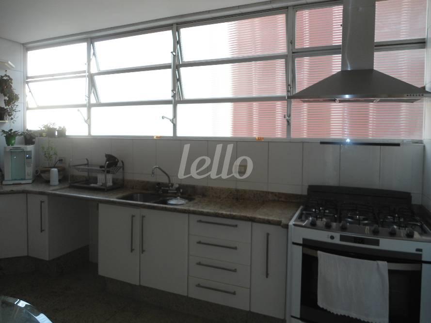 COZINHA de Apartamento à venda, Padrão com 170 m², 3 quartos e 1 vaga em Paraíso - São Paulo