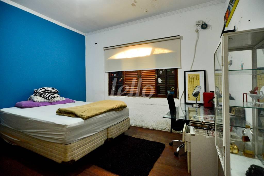 DORMITÓRIO 1 de Casa à venda, sobrado com 200 m², 5 quartos e 7 vagas em Santa Teresinha - Santo André