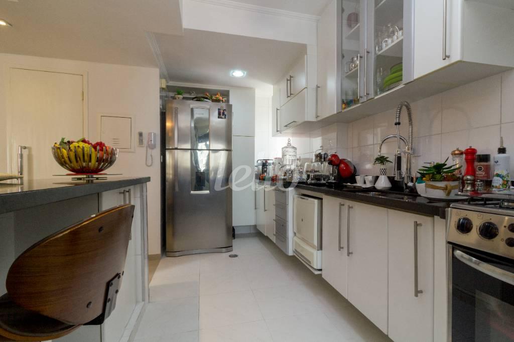 COZINHA de Apartamento à venda, Duplex com 103 m², 4 quartos e 2 vagas em Pinheiros - São Paulo