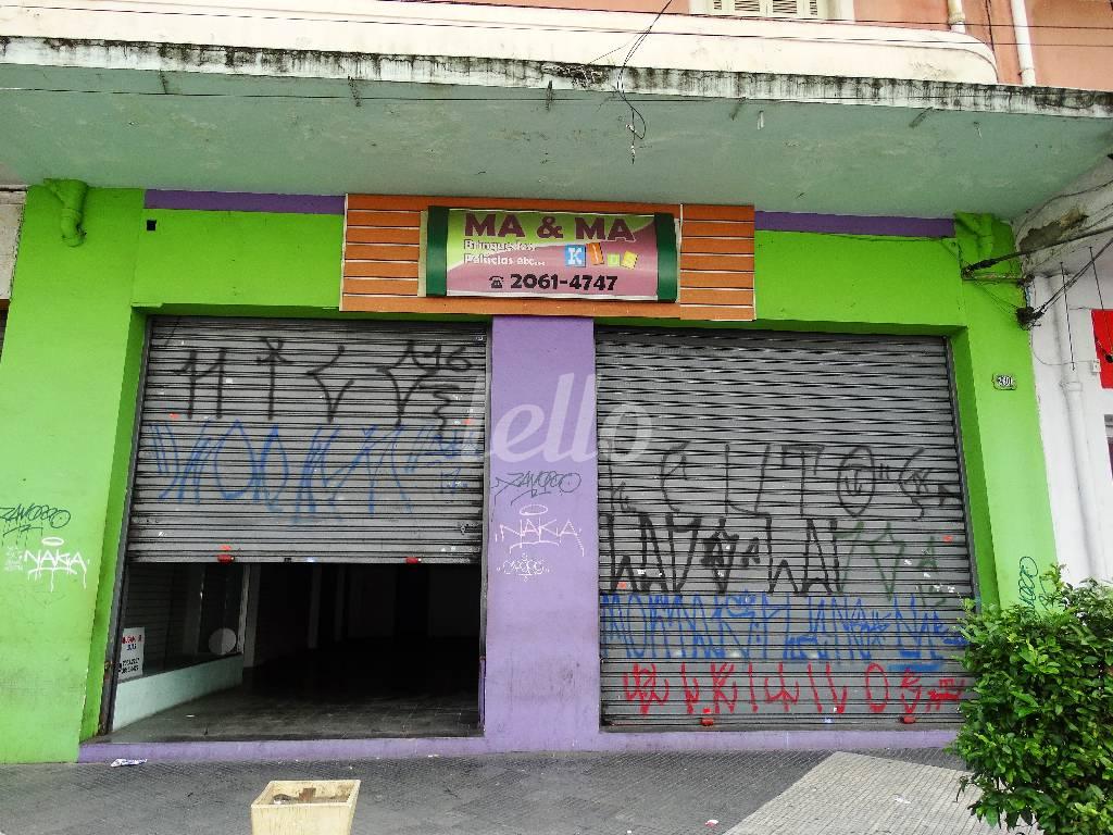 FACHADA de Loja para alugar, Padrão com 60 m², e em Ipiranga - São Paulo