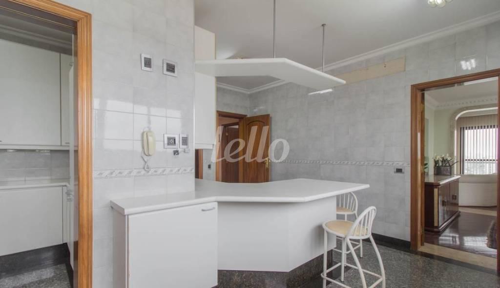 COZINHA de Apartamento à venda, Padrão com 282 m², 4 quartos e 3 vagas em Vila Zelina - São Paulo
