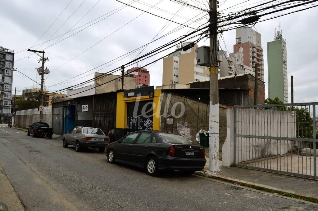 RUA de Área / Terreno à venda, Padrão com 732 m², e em Vila Anglo Brasileira - São Paulo