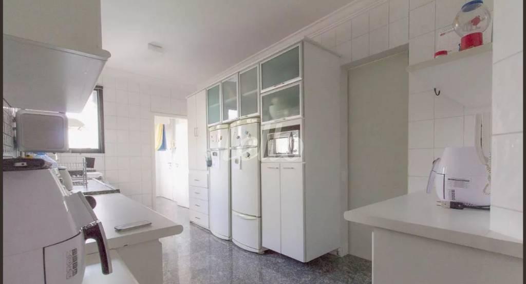 COZINHA de Apartamento à venda, Padrão com 165 m², 3 quartos e 3 vagas em Vila Mascote - São Paulo