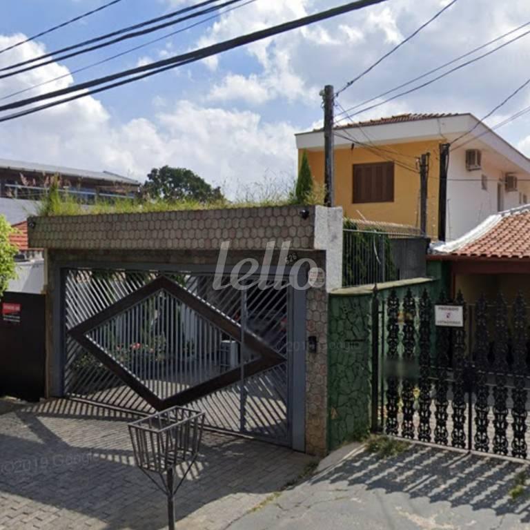 FACHADA de Casa à venda, sobrado com 210 m², 3 quartos e 4 vagas em Vila Formosa - São Paulo