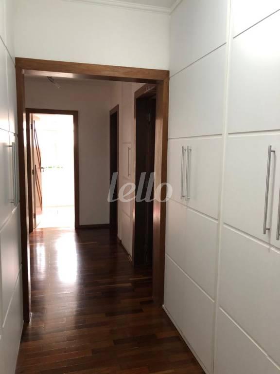 CORREDOR INTERNO de Apartamento para alugar, Padrão com 326 m², 3 quartos e 2 vagas em Cambuci - São Paulo
