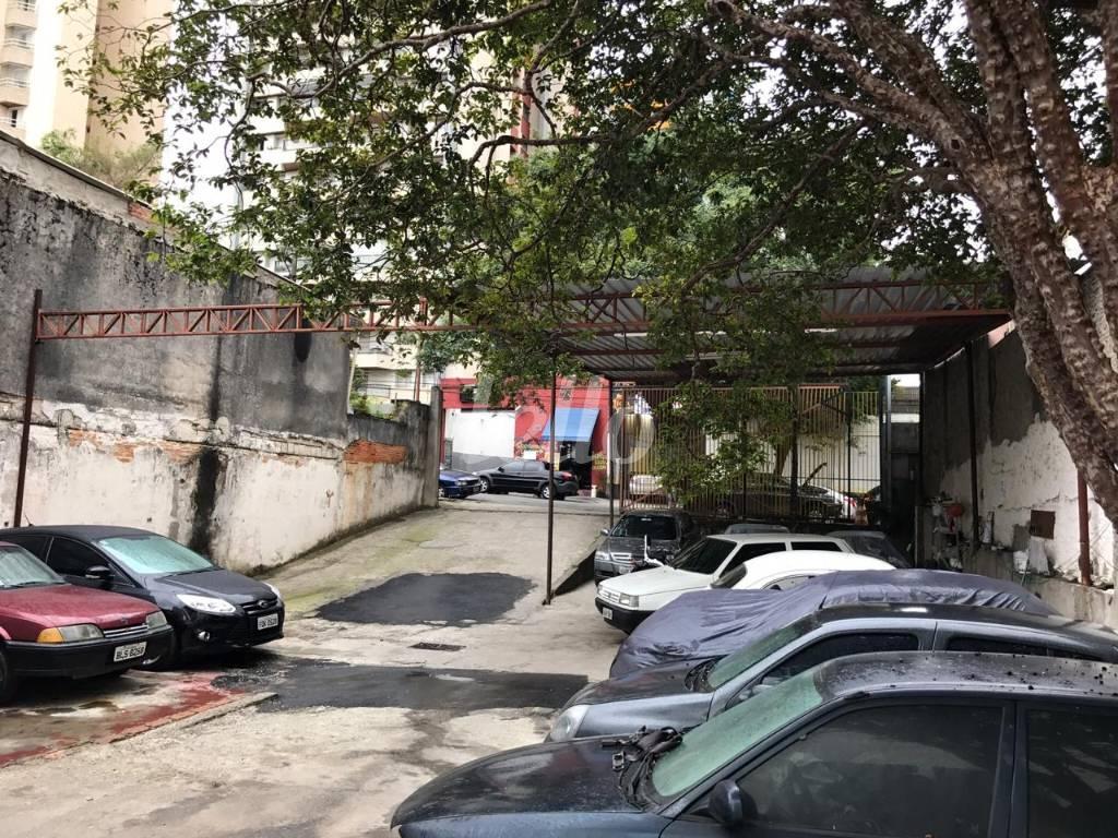 PATIO de Área / Terreno à venda, Padrão com 563 m², e em Vila Anglo Brasileira - São Paulo