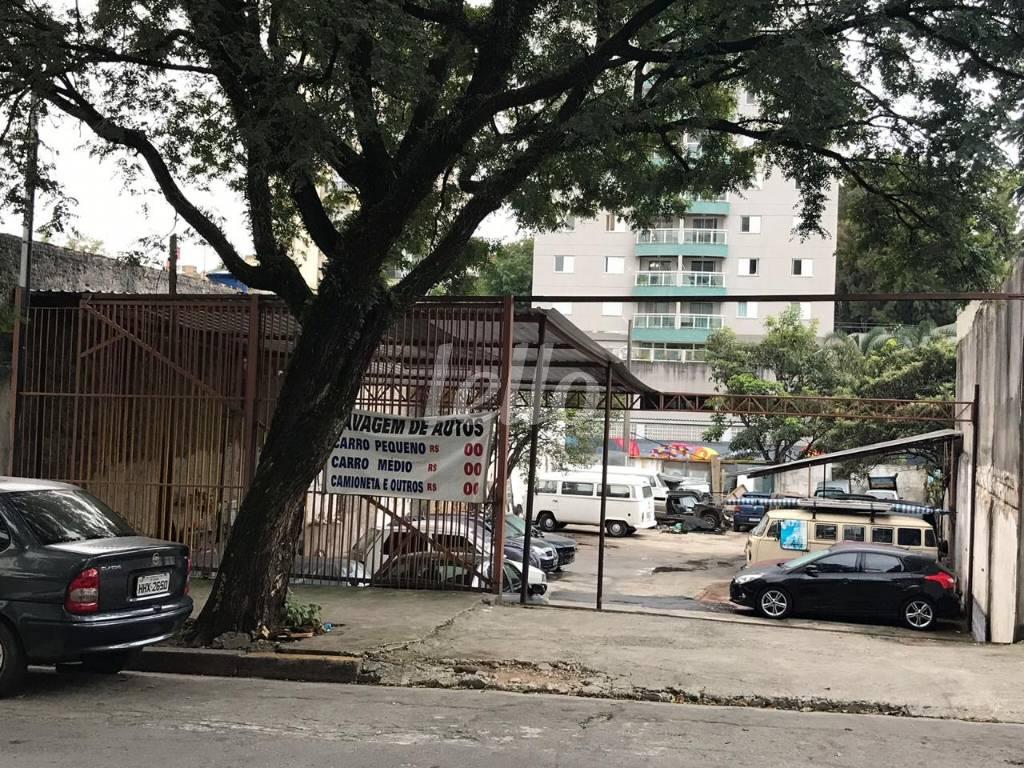 PATIO de Área / Terreno à venda, Padrão com 563 m², e em Vila Anglo Brasileira - São Paulo