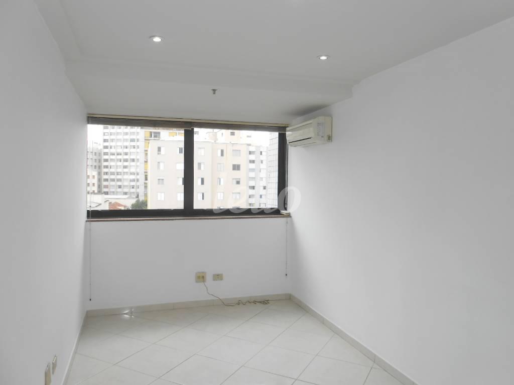 SALA de Sala / Conjunto para alugar, Padrão com 35 m², e 1 vaga em Santa Cecília - São Paulo