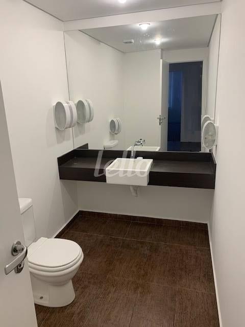WC de Andar para alugar, Padrão com 487 m², e 5 vagas em Cerqueira César - São Paulo