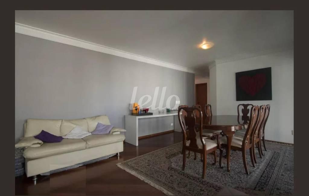 SALA de Apartamento à venda, Padrão com 150 m², 4 quartos e 2 vagas em Vila Alexandria - São Paulo