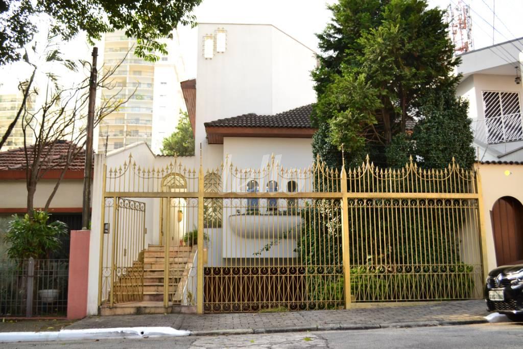 FACHADA de Casa à venda, sobrado com 364 m², 3 quartos e 5 vagas em Parque da Vila Prudente - São Paulo