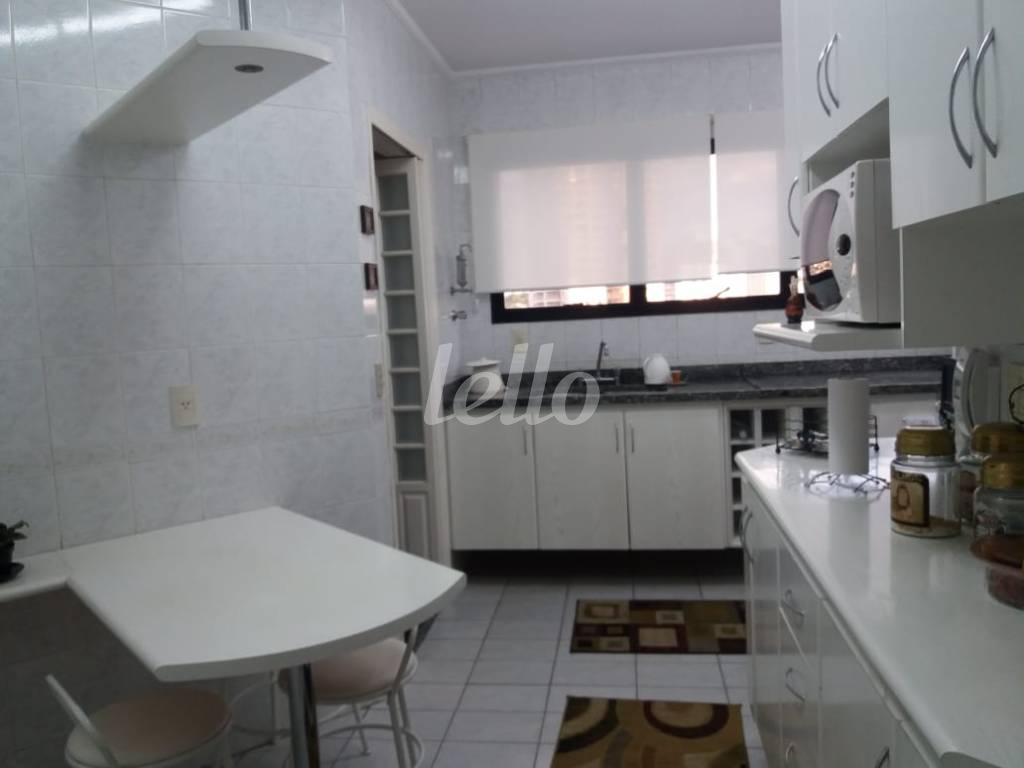 COZINHA de Apartamento à venda, Padrão com 109 m², 2 quartos e 2 vagas em Vila Regente Feijó - São Paulo