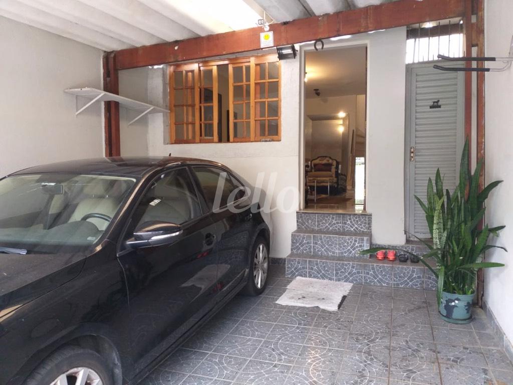 GARAGEM de Casa à venda, sobrado com 102 m², 2 quartos e 1 vaga em Parque Colonial - São Paulo