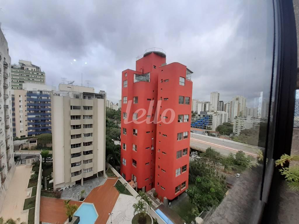 VISTA EXTERNA de Apartamento à venda, cobertura - Padrão com 166 m², 4 quartos e 3 vagas em Pinheiros - São Paulo